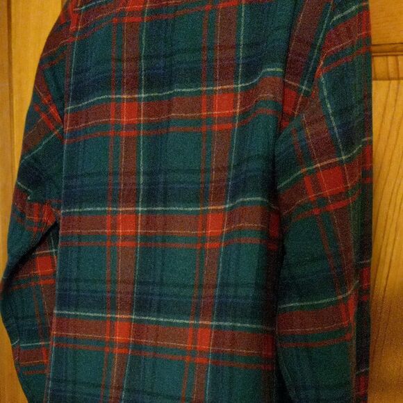 Lobo by Pendleton  - Picture 2 of 7